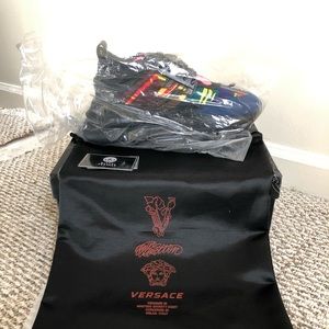 Versace Chain Reaction